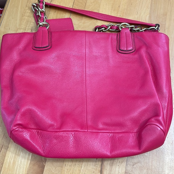 Beautiful red coach bag - Picture 2 of 4